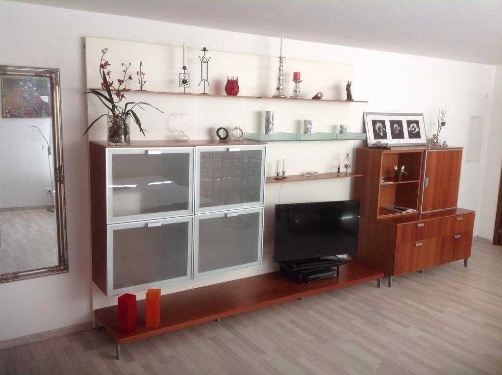 Studio 1 1/2 コントネ 部屋 写真
